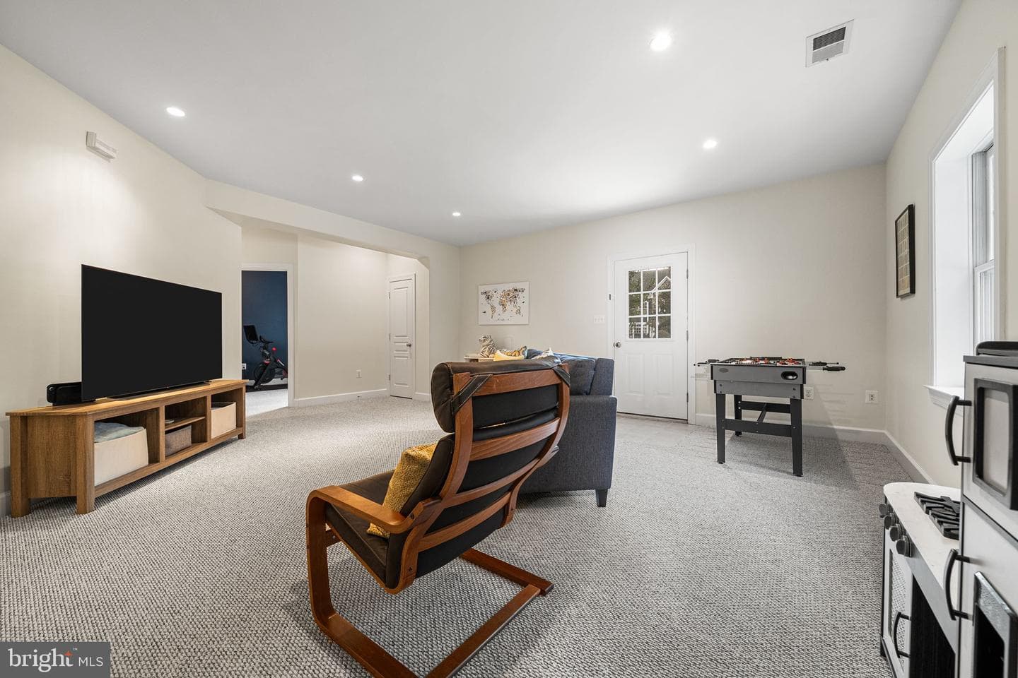 6907 30th Street N photo 61