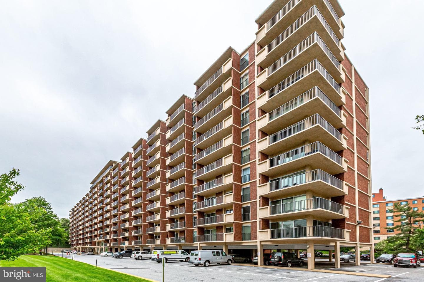 1300 Army Navy Drive #510 photo 2