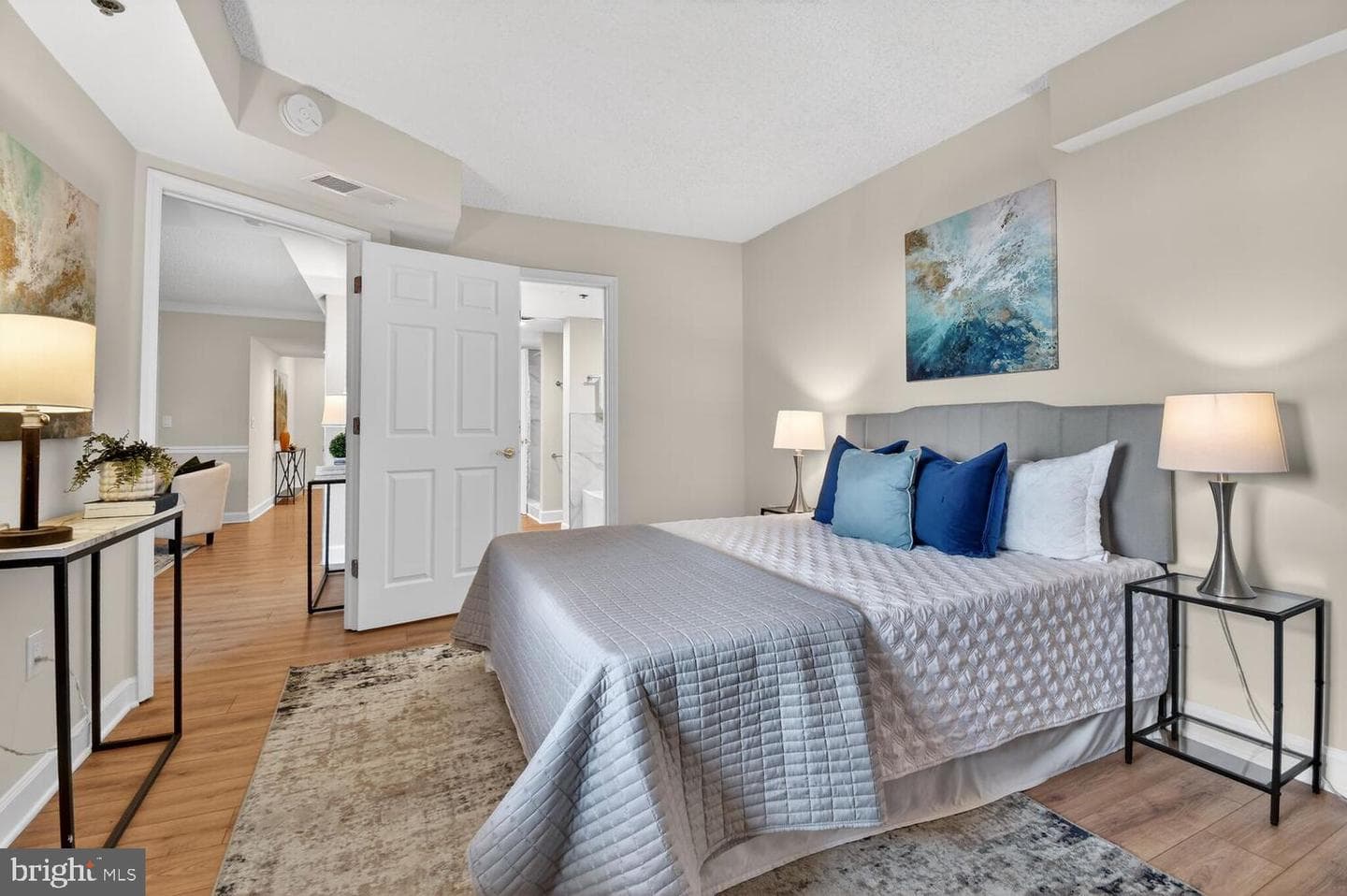 1276 N Wayne Street #621 photo 4