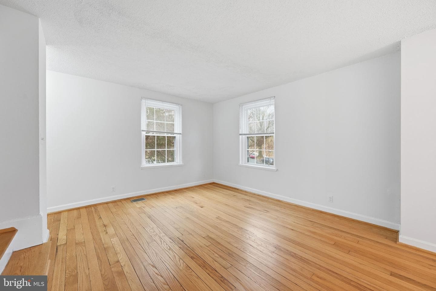 2825 S Columbus Street photo 13