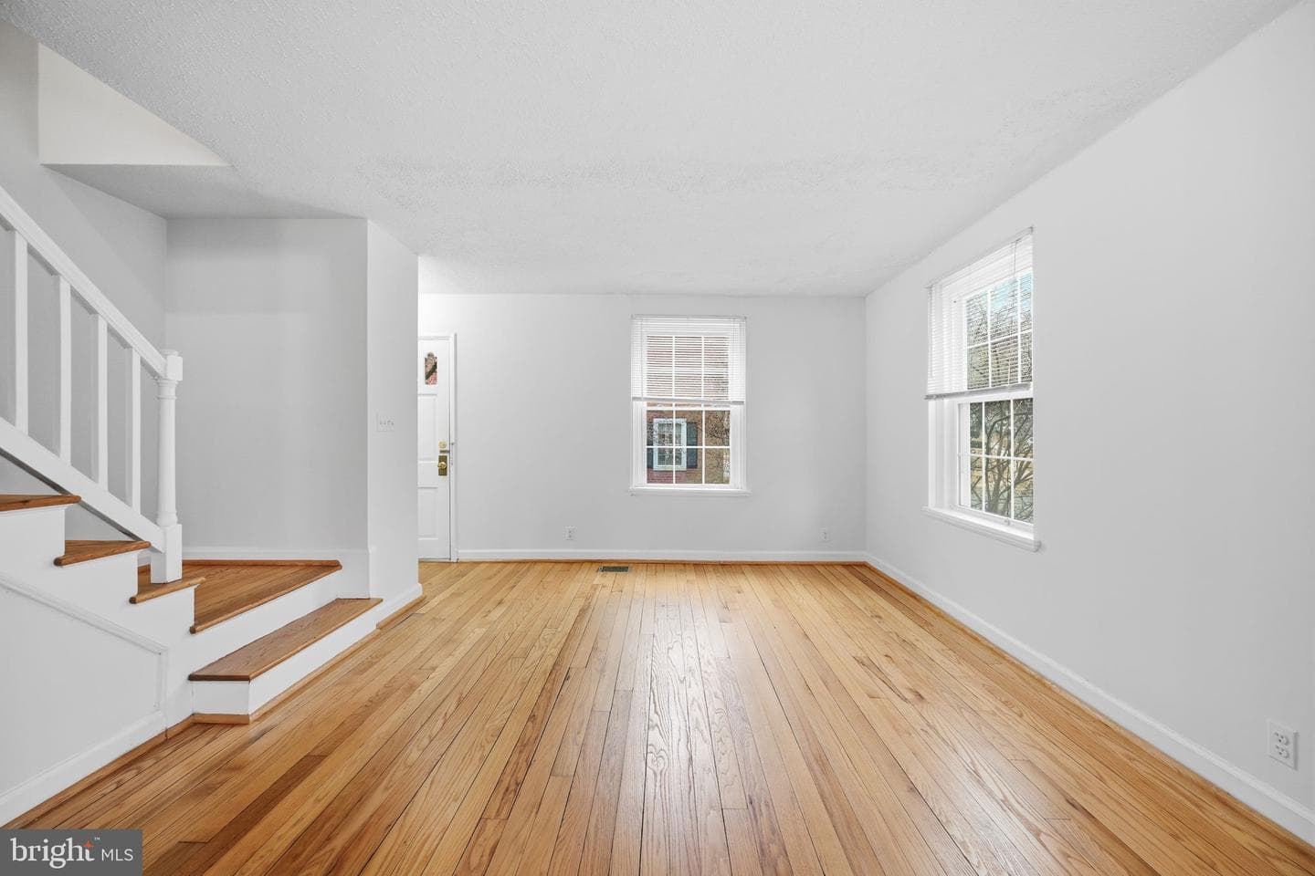 2825 S Columbus Street photo 3