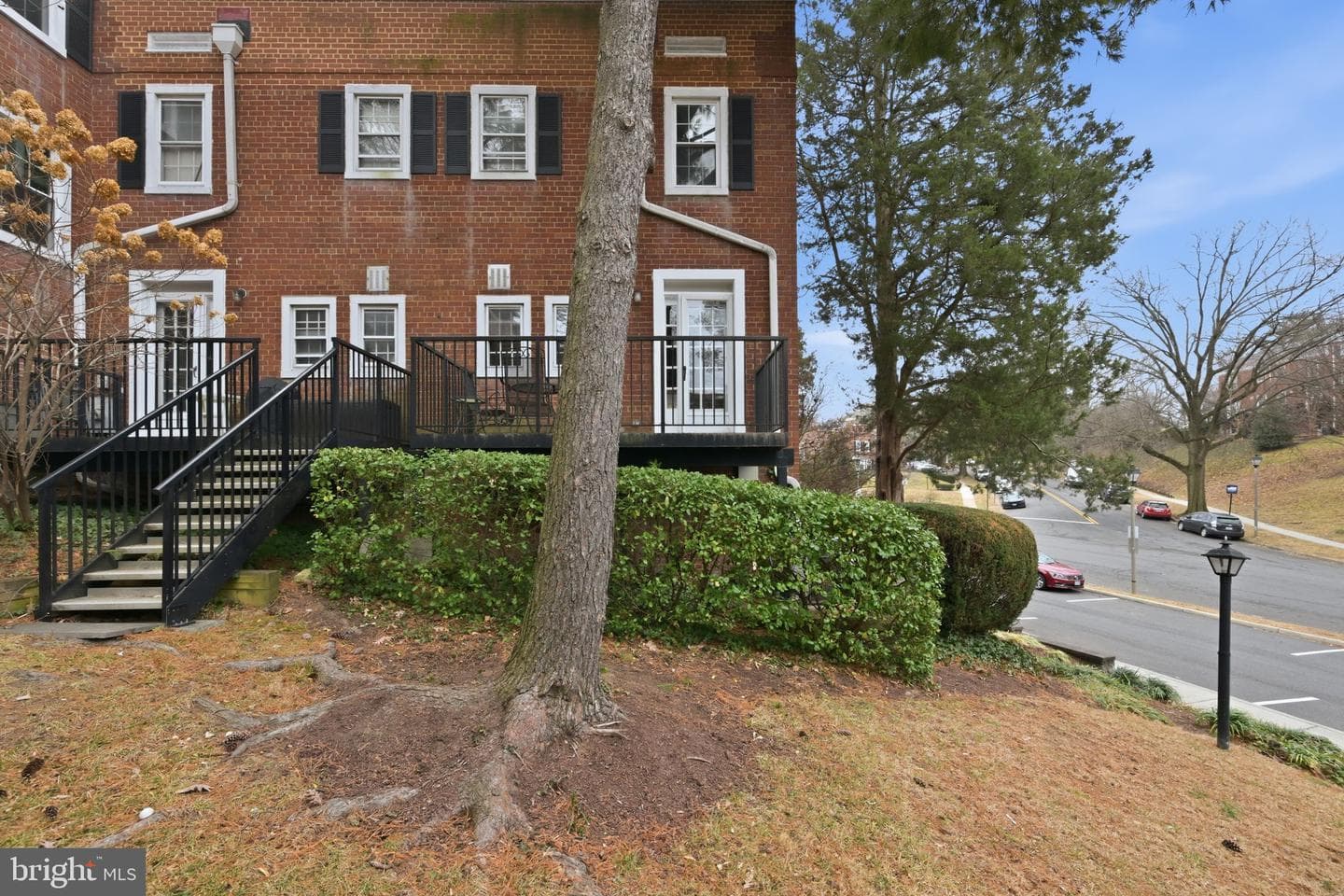 2825 S Columbus Street photo 37