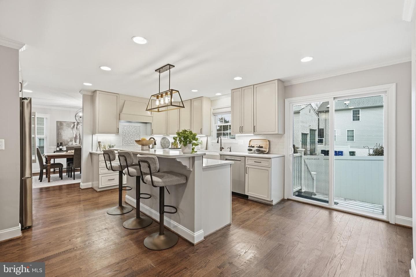520 N Kensington Street N photo 8