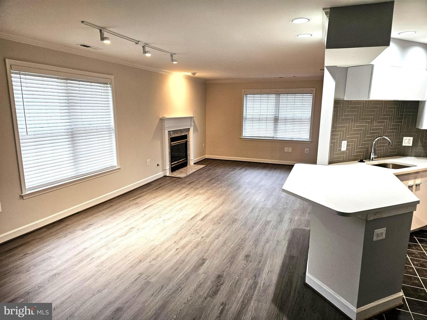 6908 Fairfax Drive #300 photo 5