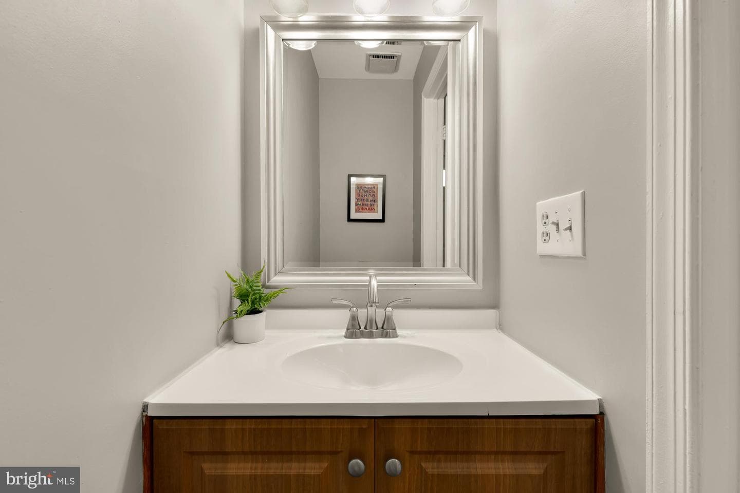2446 S Walter Reed Drive #b photo 11