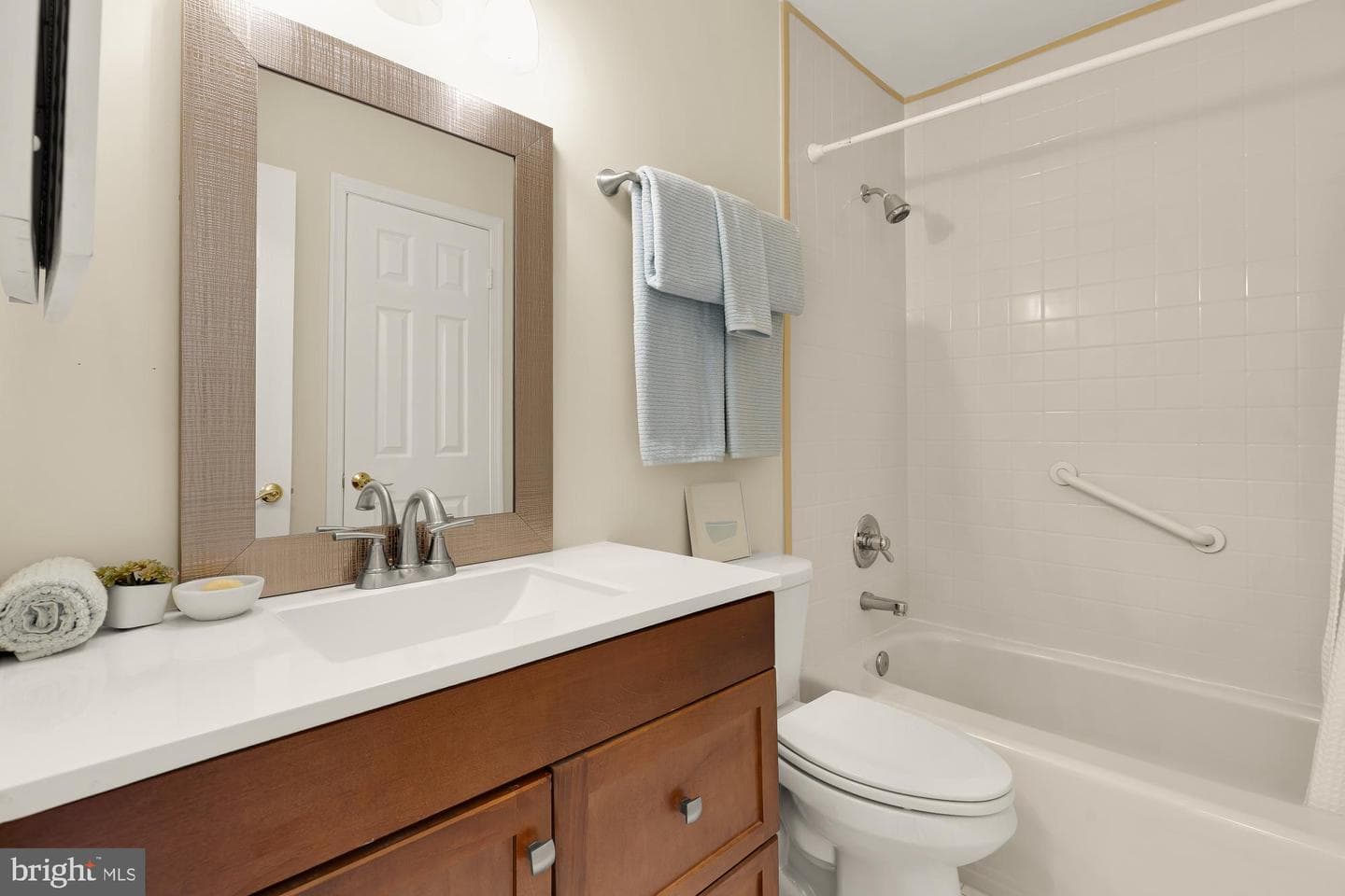 2446 S Walter Reed Drive #b photo 16