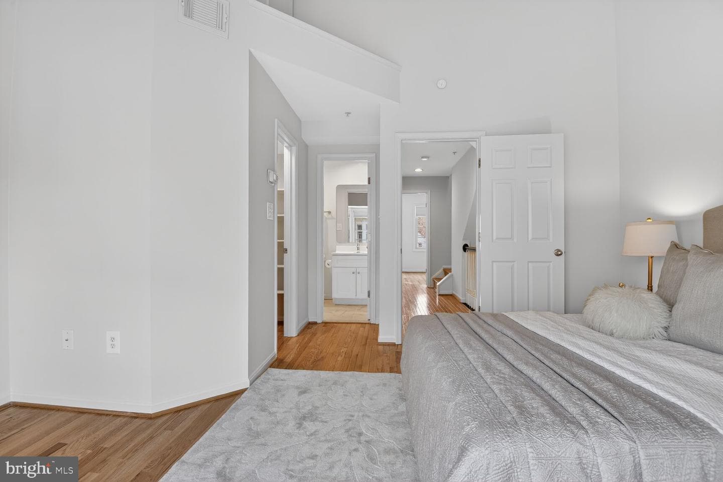 1113 N Stuart Street photo 20