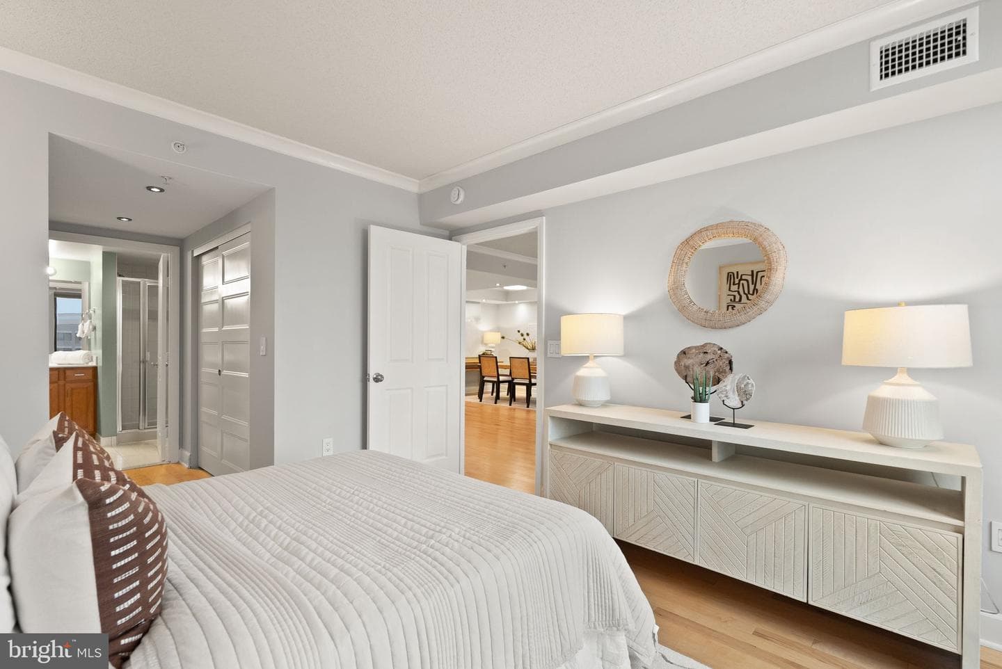 1220 N Fillmore Street #602 photo 21