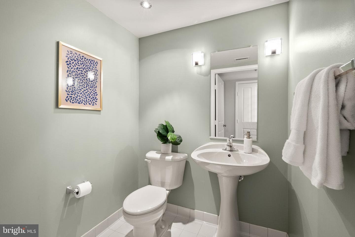 1220 N Fillmore Street #602 photo 24