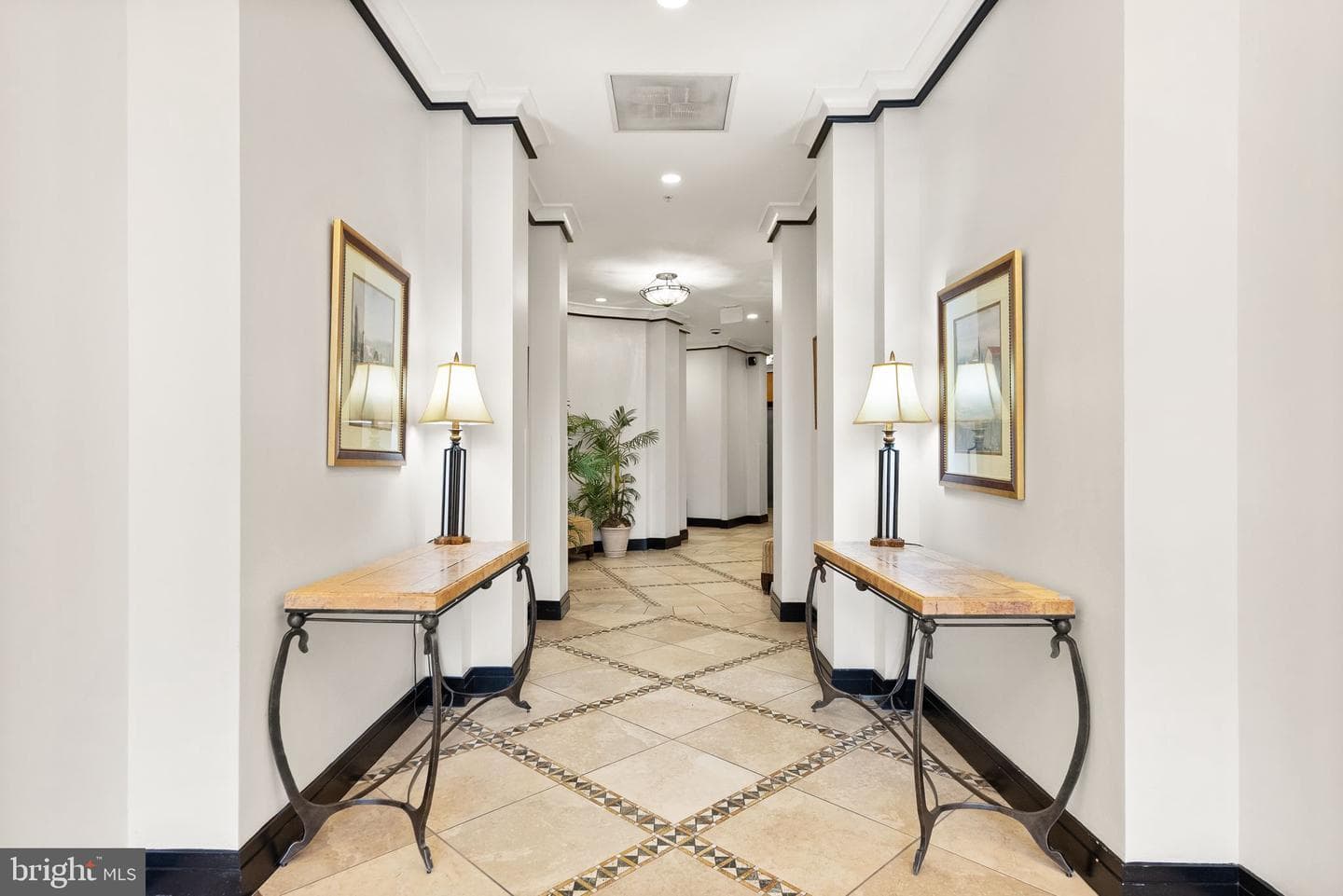 1220 N Fillmore Street #602 photo 27