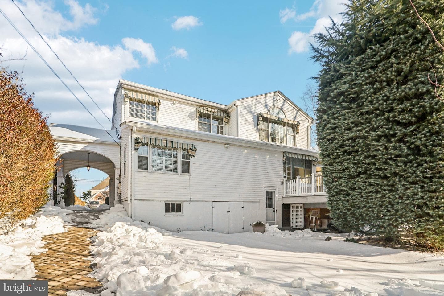 1922 S Arlington Ridge Road photo 84