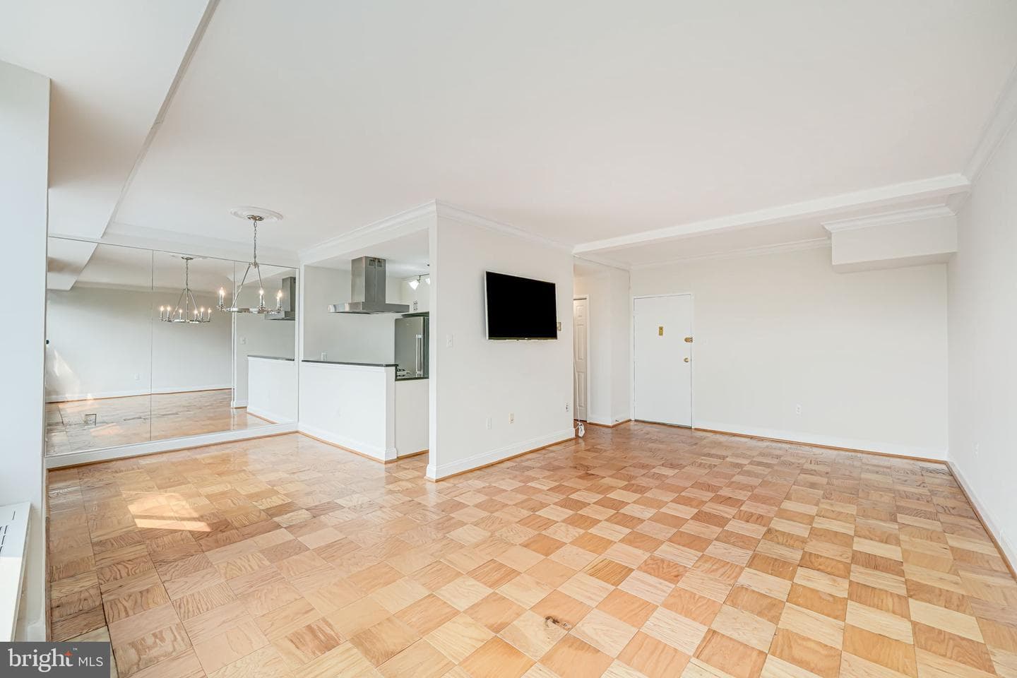 4390 Lorcom Lane #810 photo 13