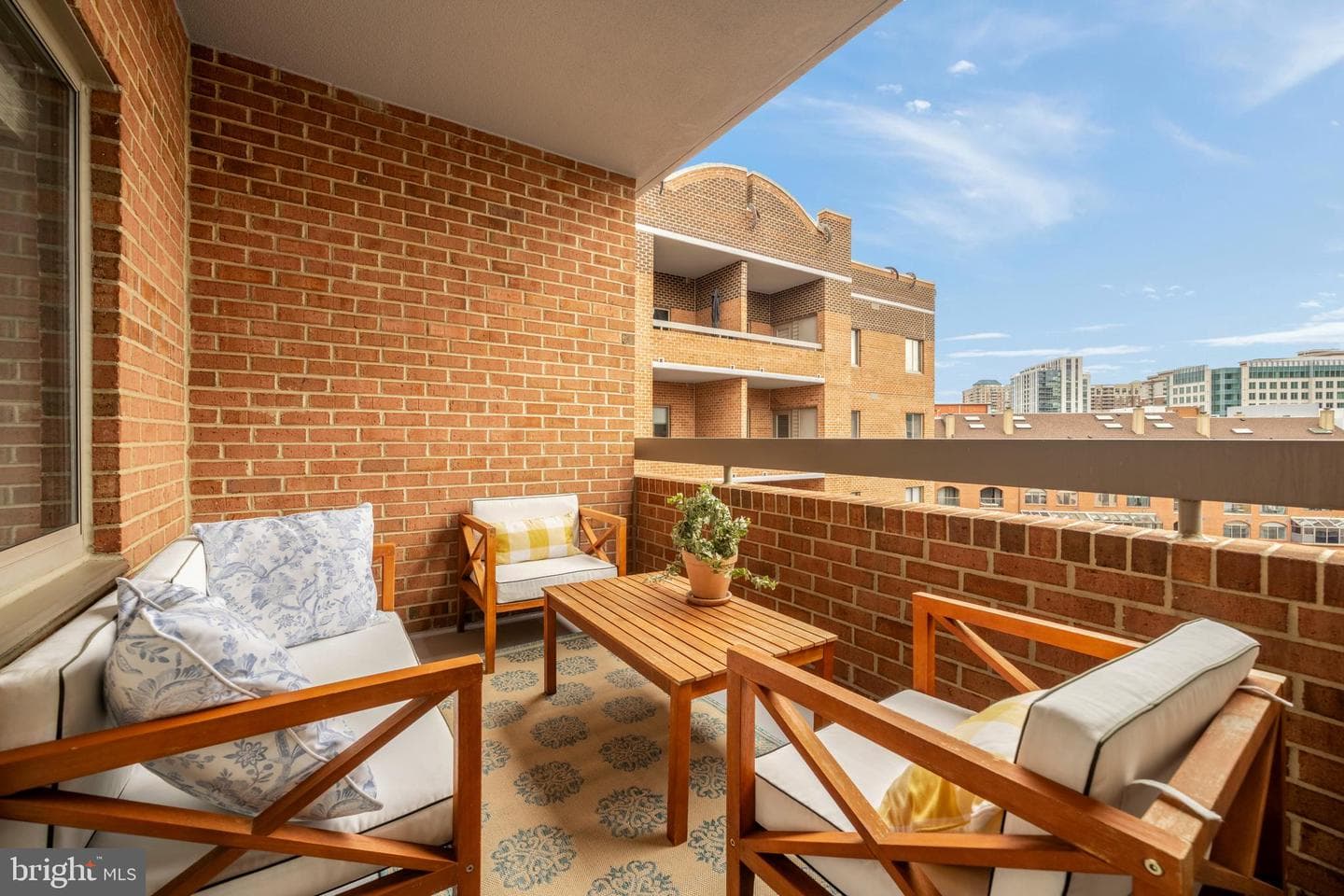 1050 N Stuart Street #816 photo 15