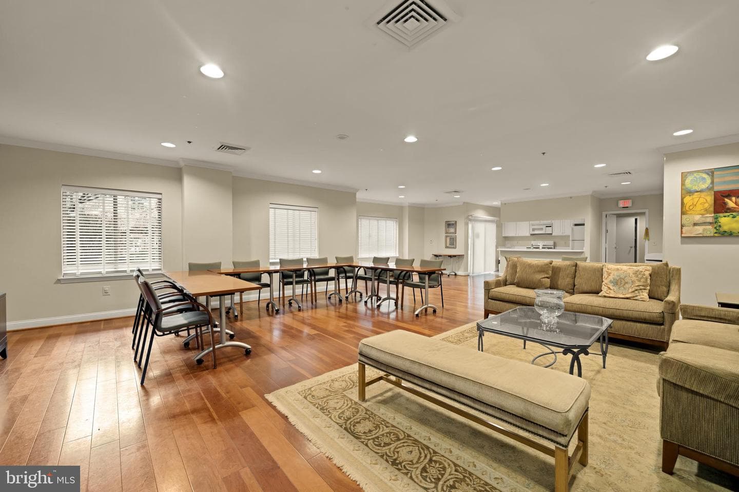 1050 N Stuart Street #816 photo 27
