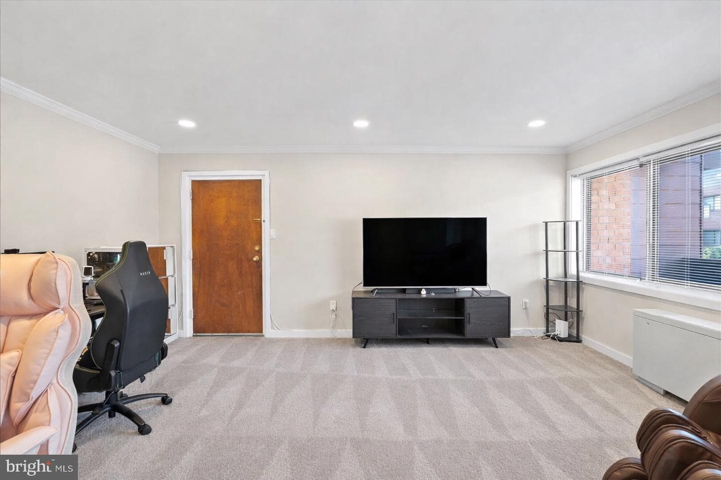 1506 S George Mason Drive #10 photo 3
