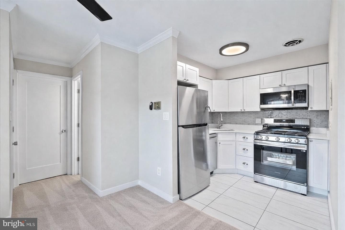1506 S George Mason Drive #10 photo 4