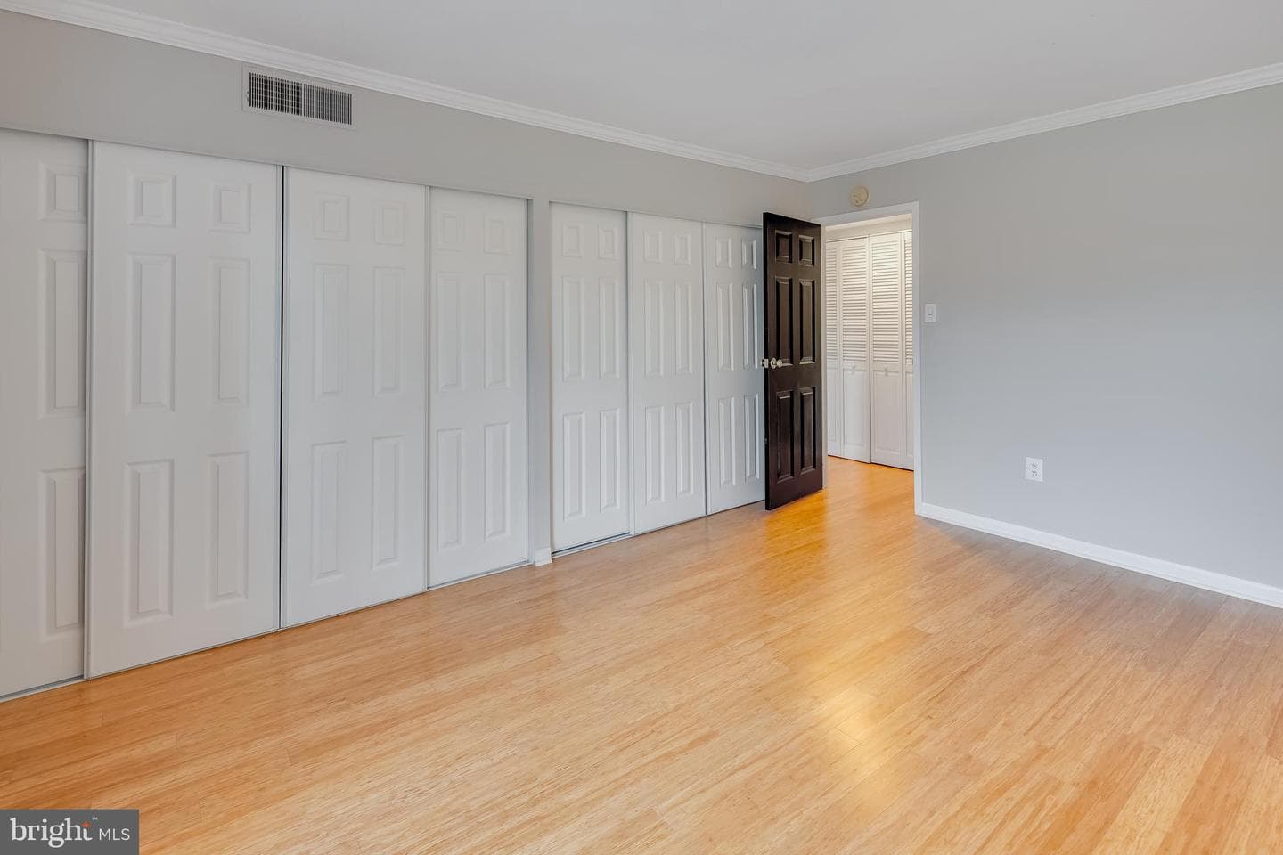 1300 Army Navy Drive #201 photo 31