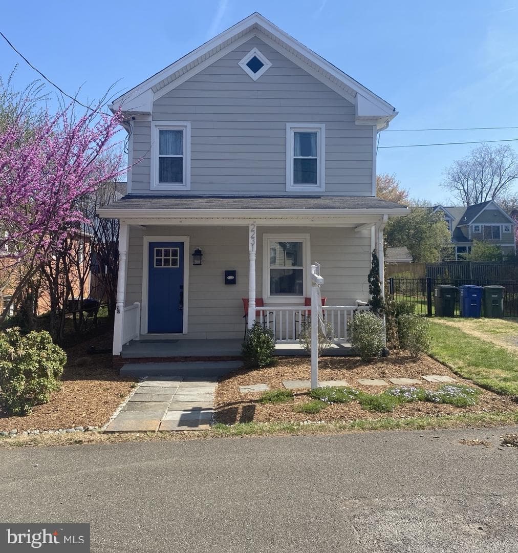 2231 N Culpeper Street N, Arlington
