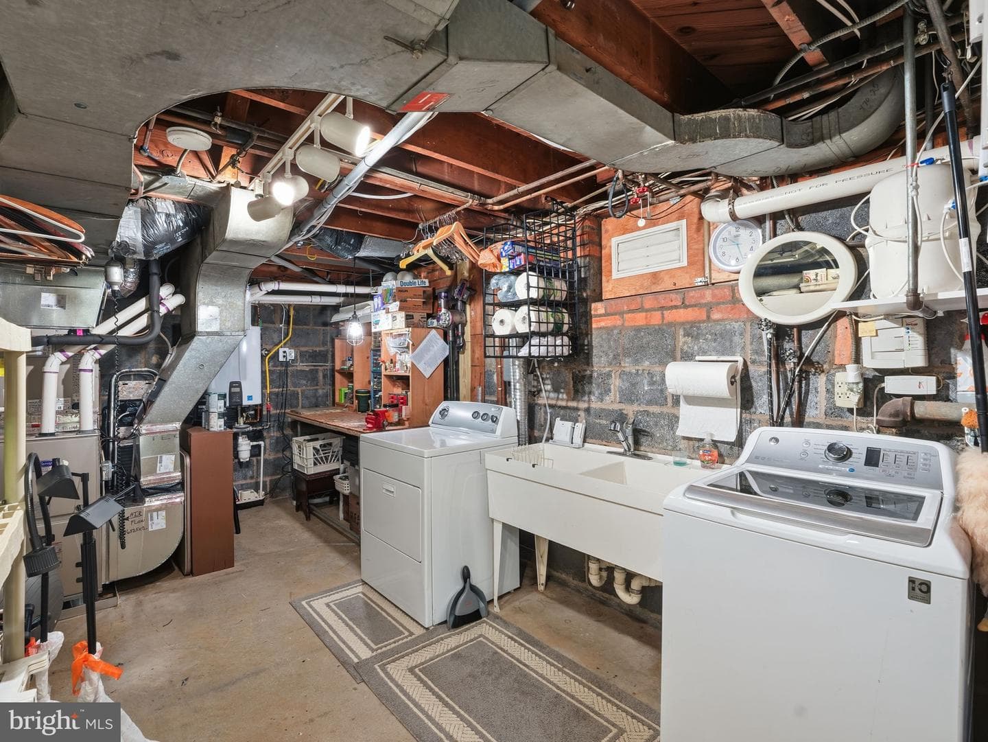 1812 N Hancock Street photo 35