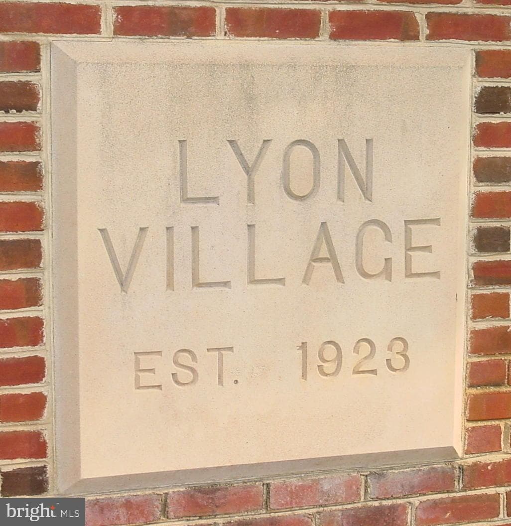 1812 N Hancock Street photo 43