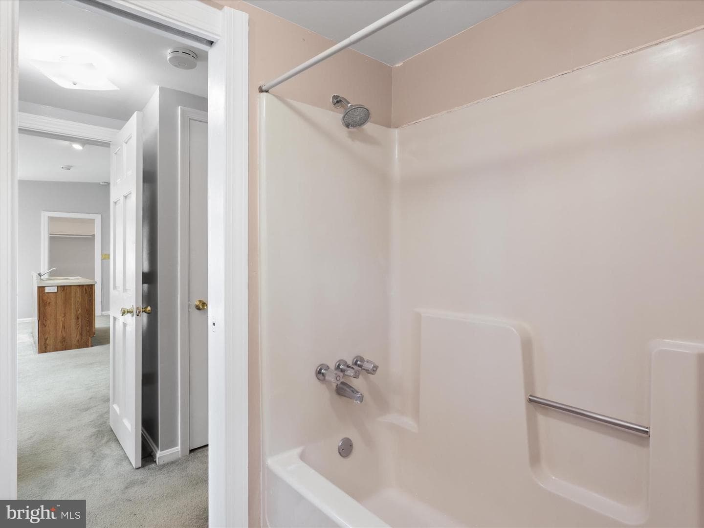 2400 Arlington Boulevard photo 14