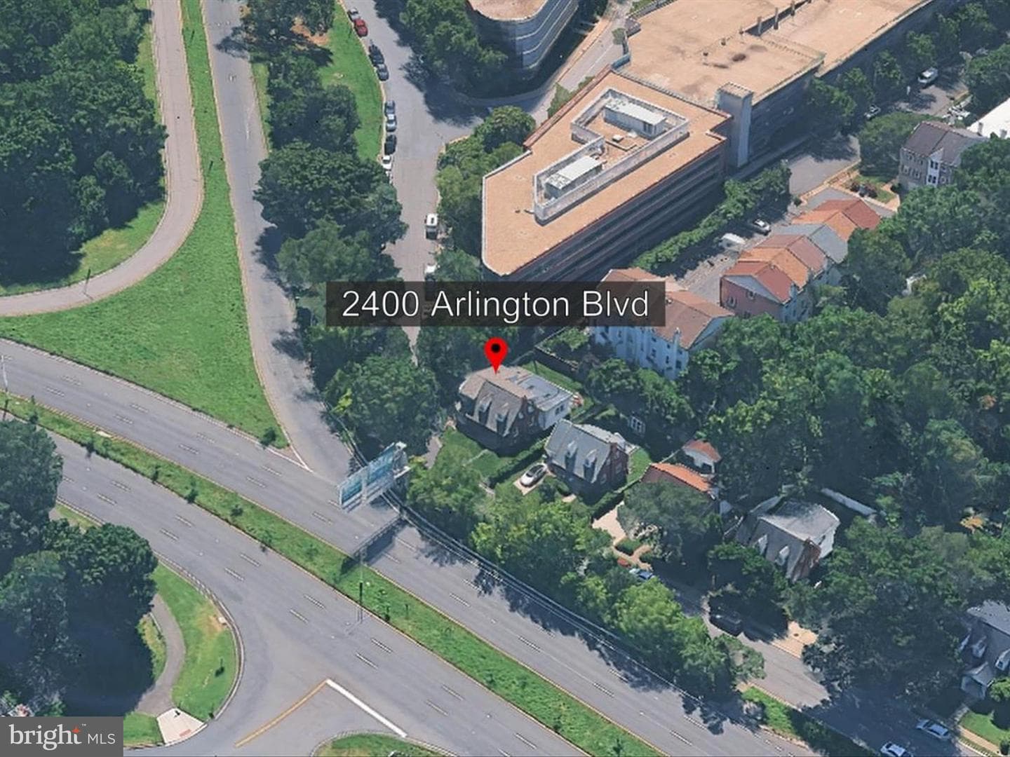 2400 Arlington Boulevard photo 2