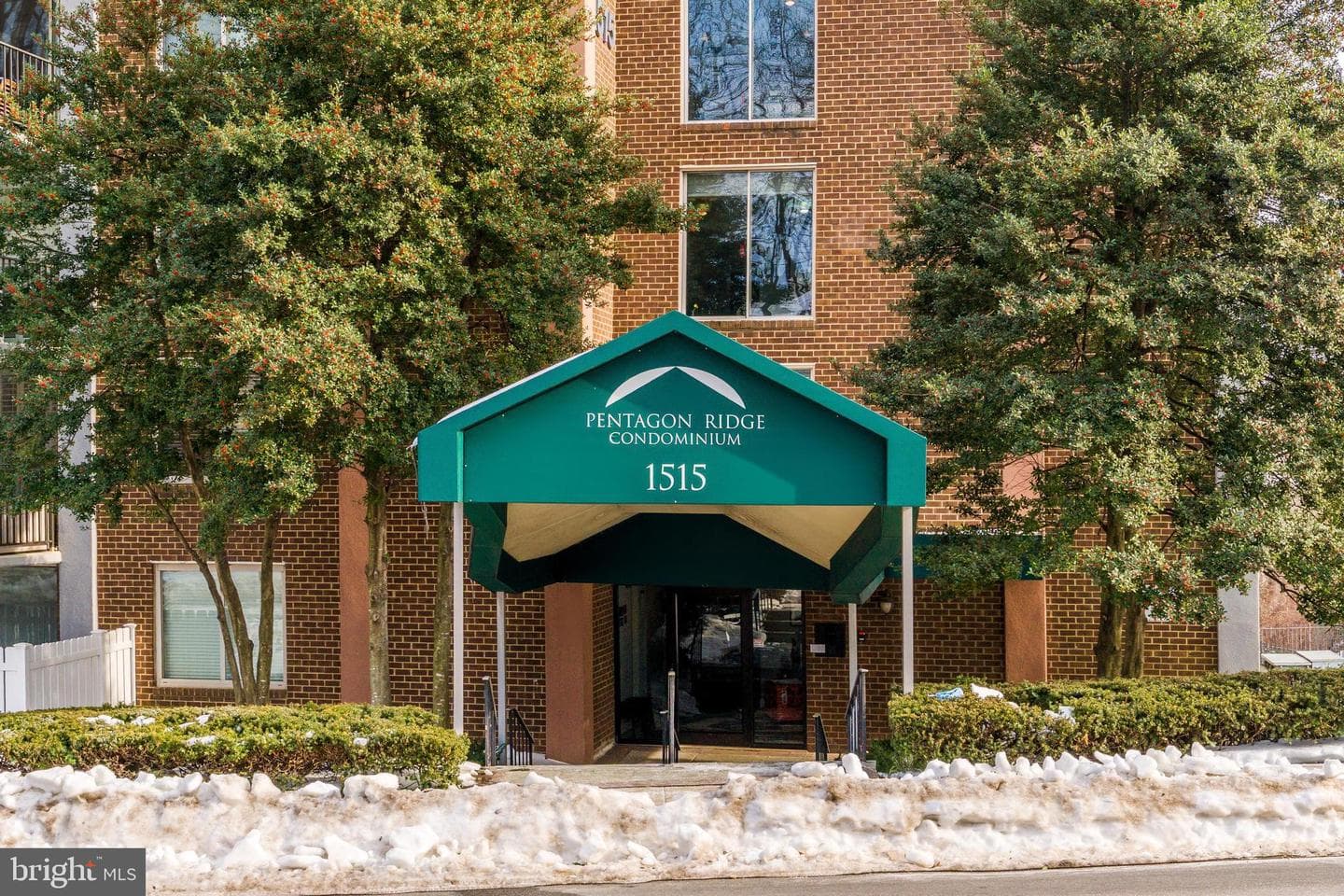 1515 S Arlington Ridge Road #504, Arlington