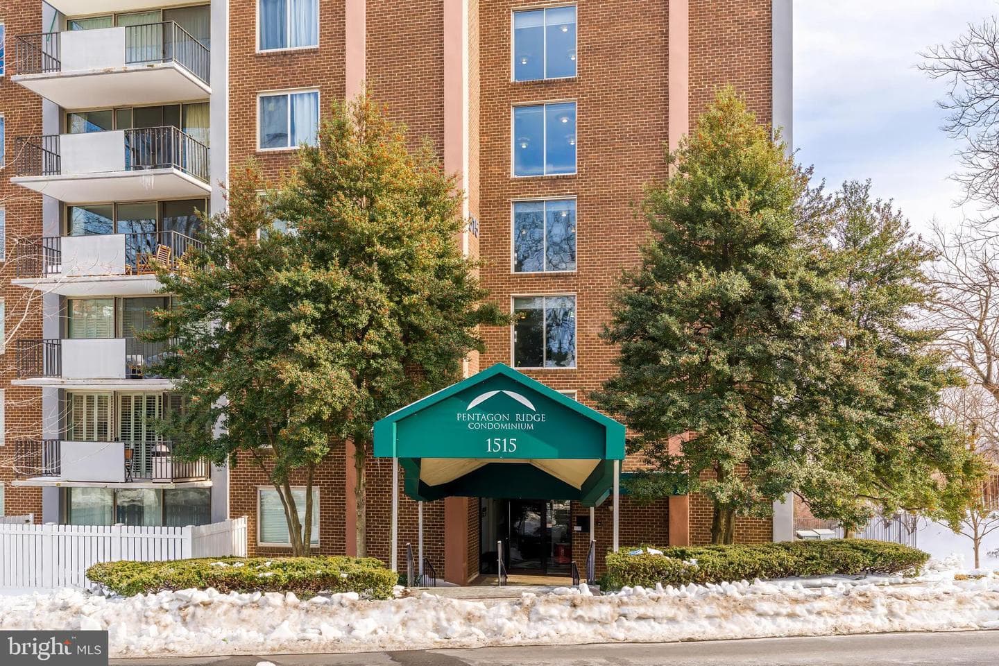 1515 S Arlington Ridge Road #504 photo 3