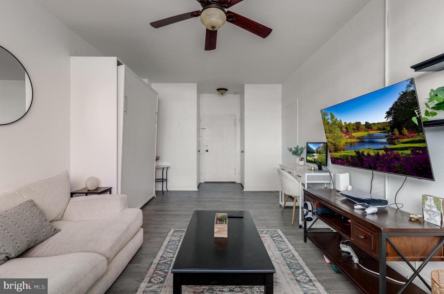 1121 Arlington Boulevard #110 photo 3