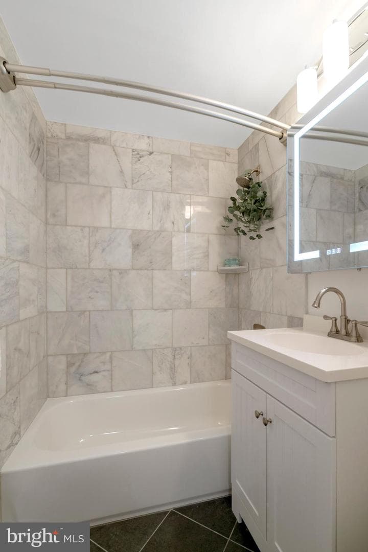 1830 Columbia Pike #107 photo 3