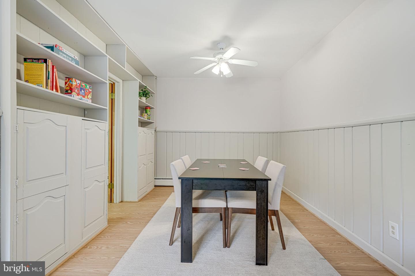 2566 Military Road photo 12