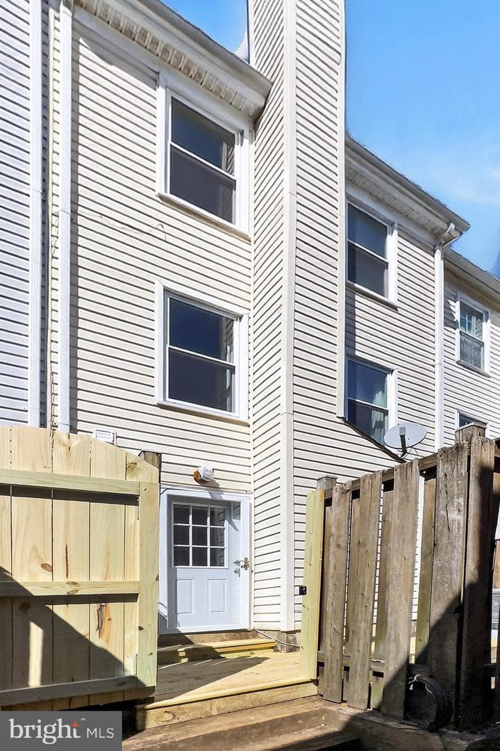 104 S Wise Street photo 44
