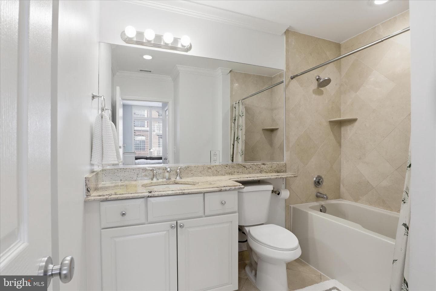 1201 N Garfield Street #204 photo 15