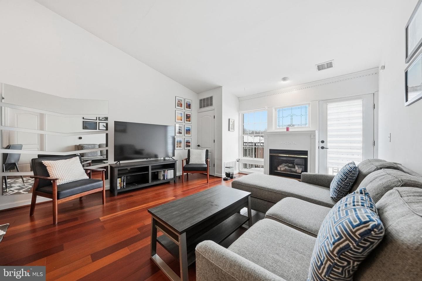 6940 Fairfax Drive #406 photo 4