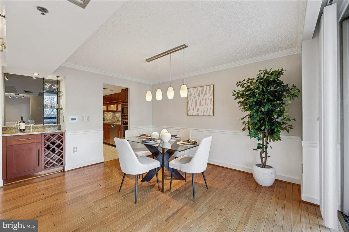 1276 N Wayne Street #418 photo 10