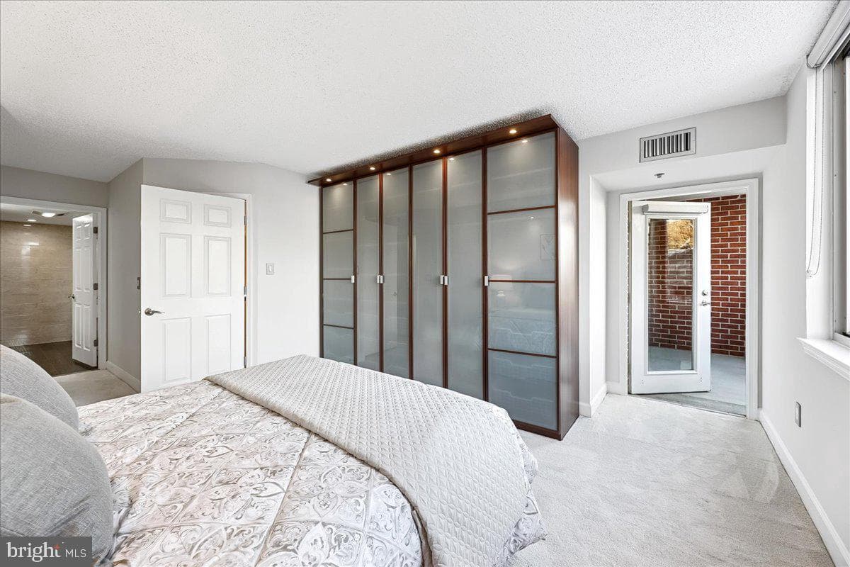 1276 N Wayne Street #418 photo 17
