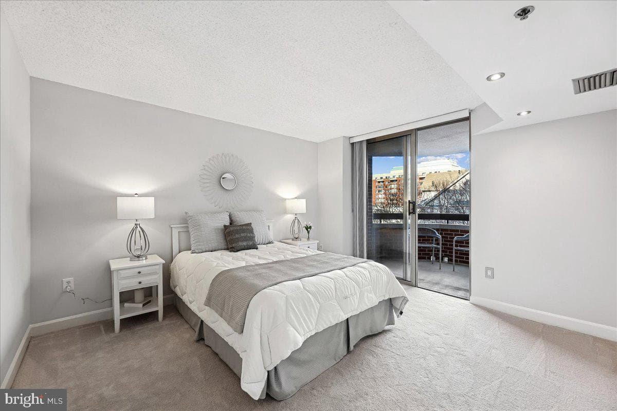 1276 N Wayne Street #418 photo 21