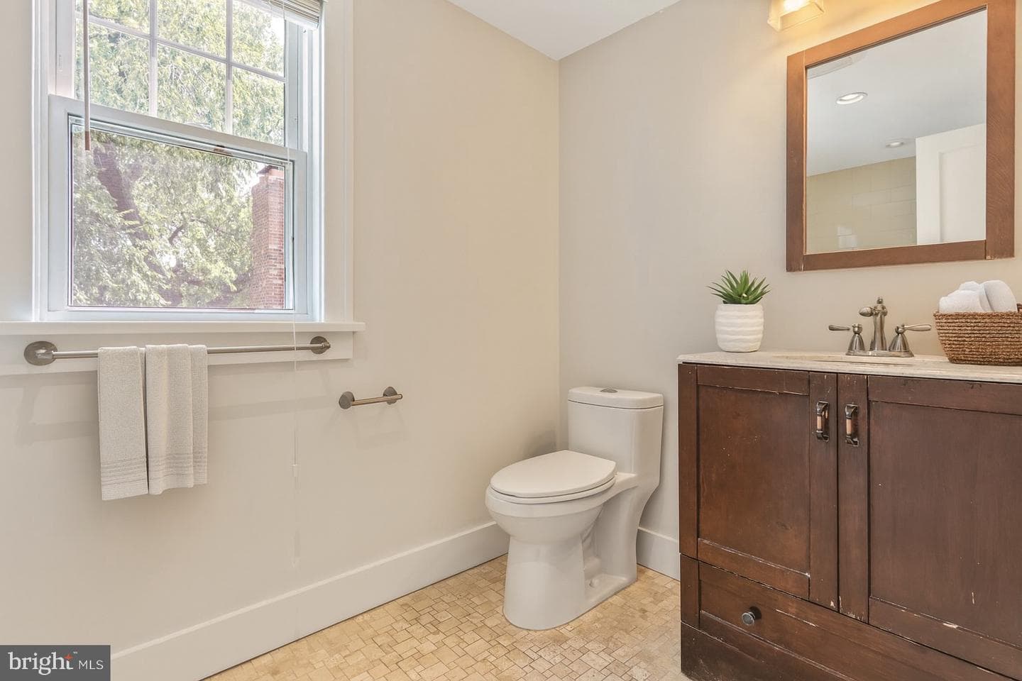 2629 Washington Boulevard photo 13