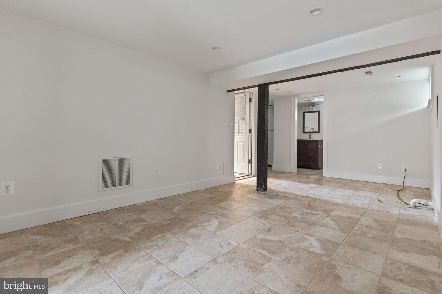 2629 Washington Boulevard photo 33