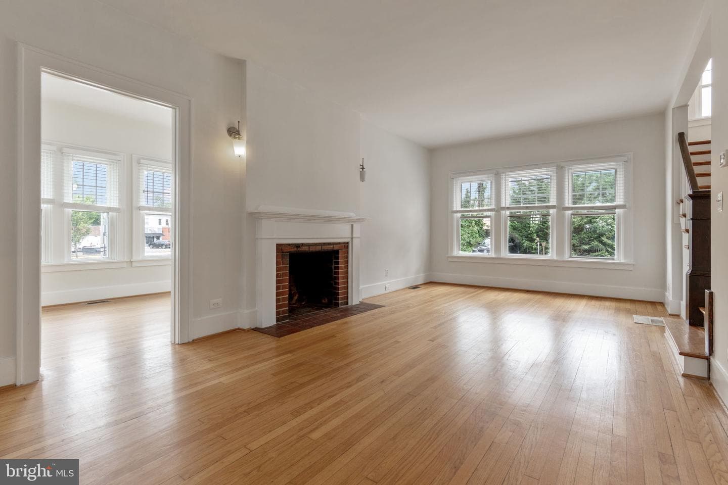2629 Washington Boulevard photo 4