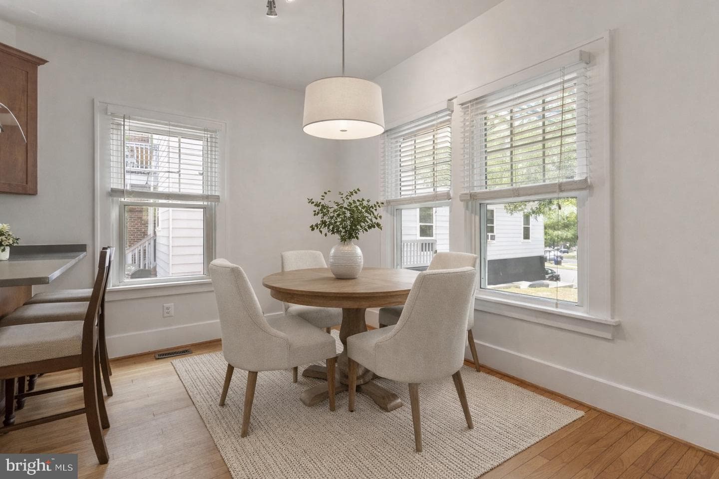 2629 Washington Boulevard photo 7