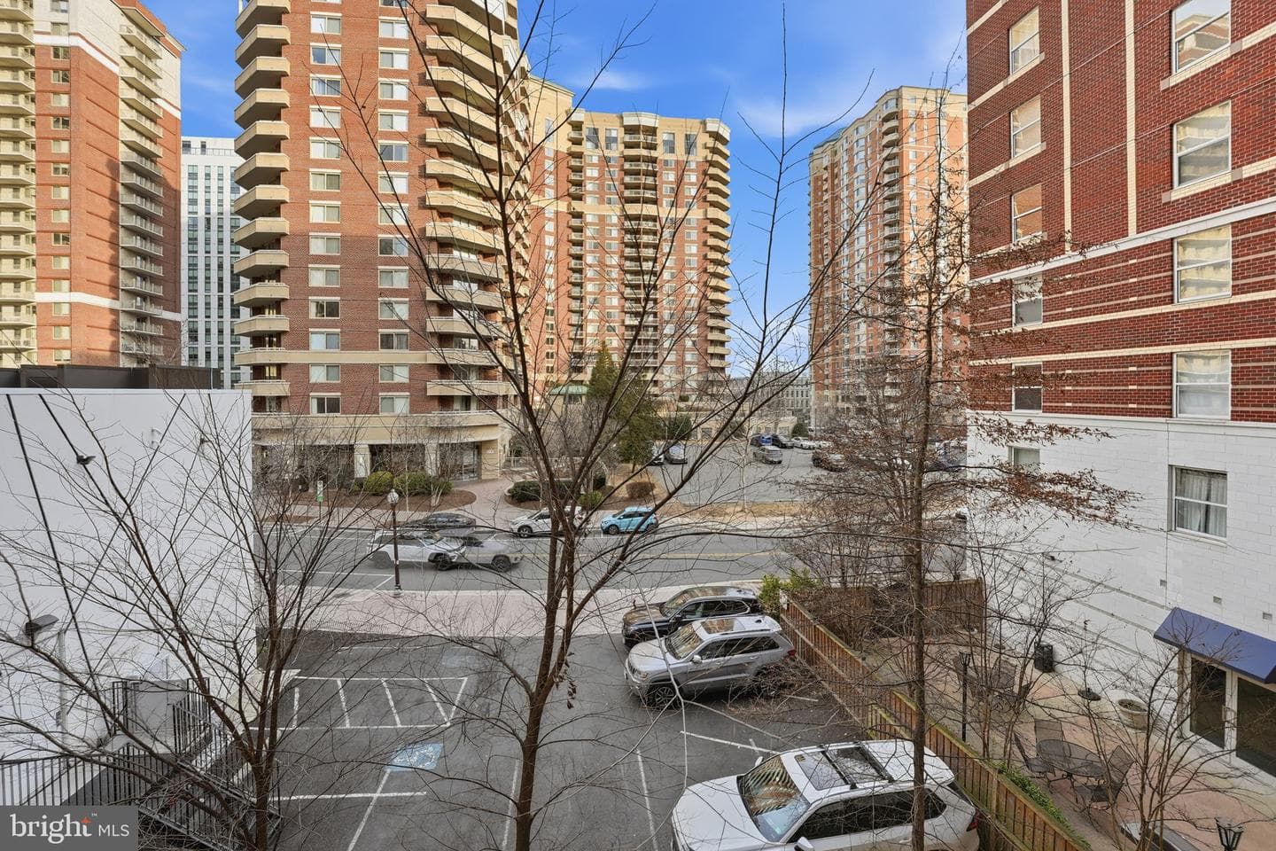 880 N Pollard Street #322 photo 14
