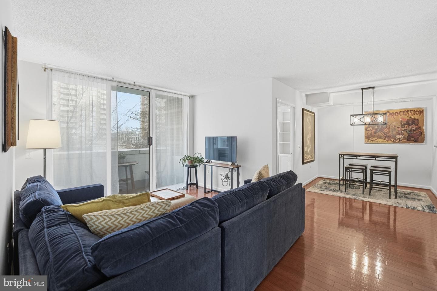 880 N Pollard Street #322 photo 6