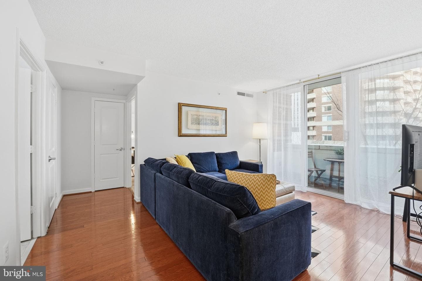 880 N Pollard Street #322 photo 9