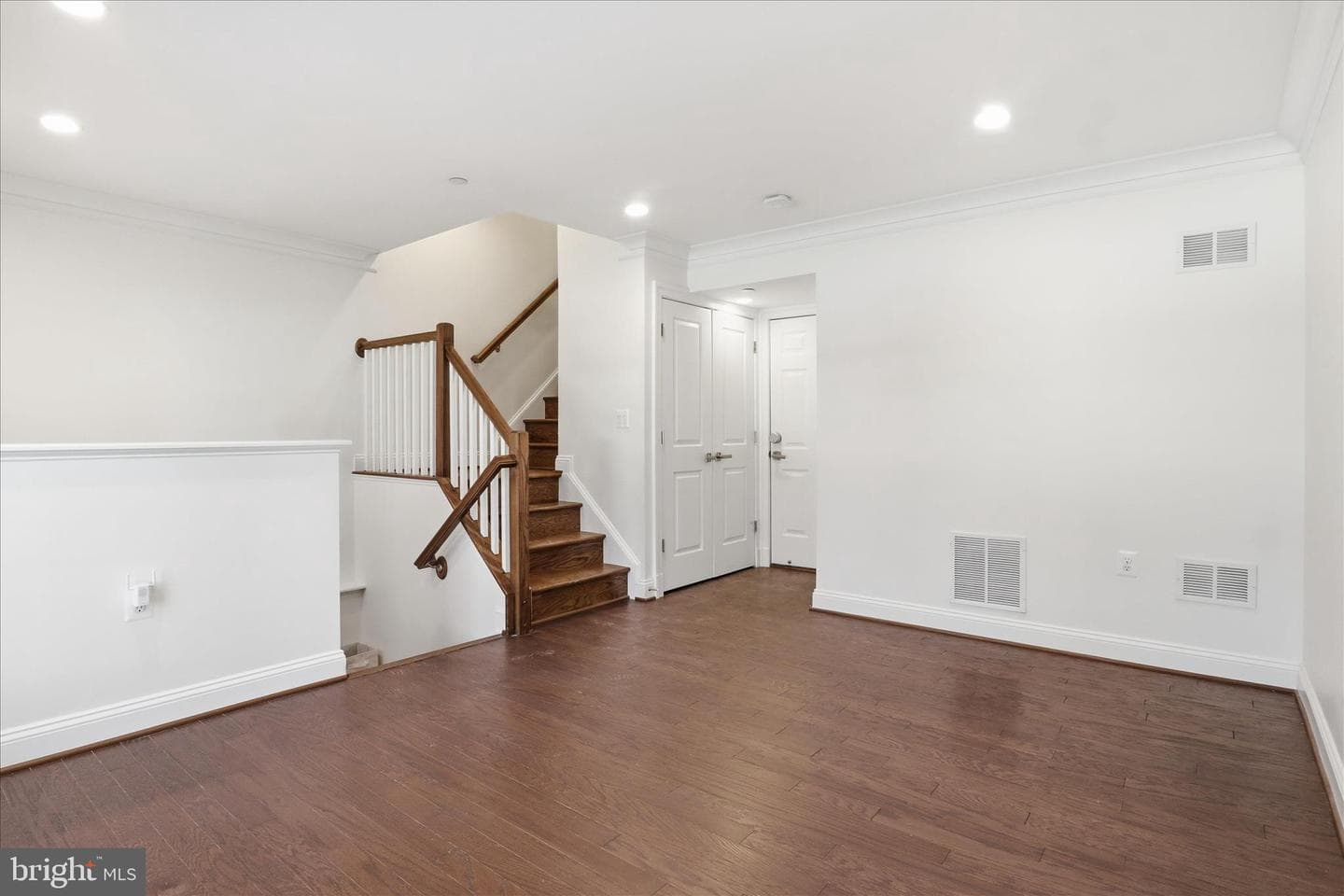 829 N Wakefield Street photo 9