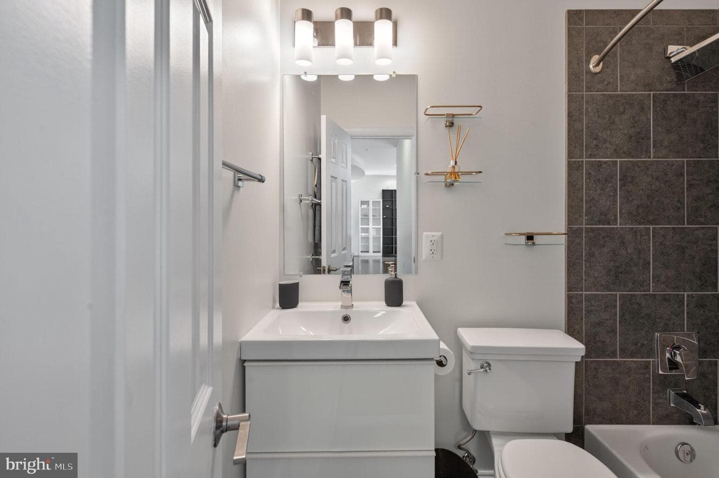1011 Arlington Boulevard #1112 photo 18