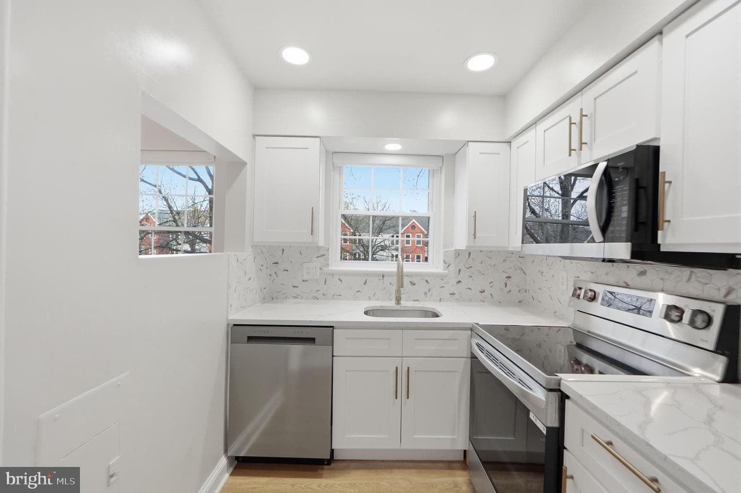 2105 N Scott Street #79 photo 9