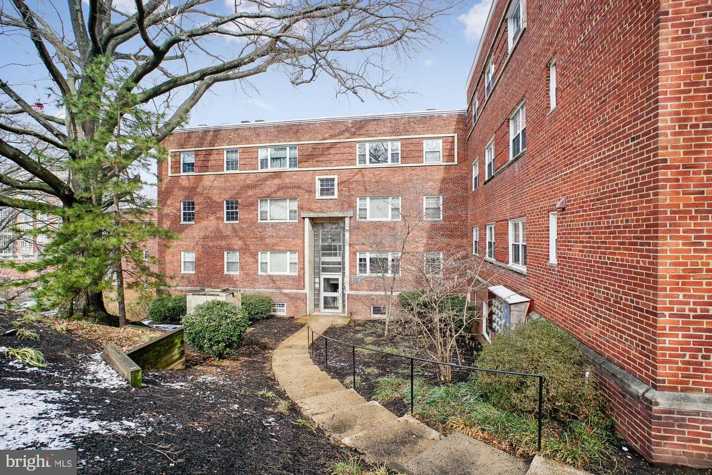 1315 N Ode Street #704 photo 22