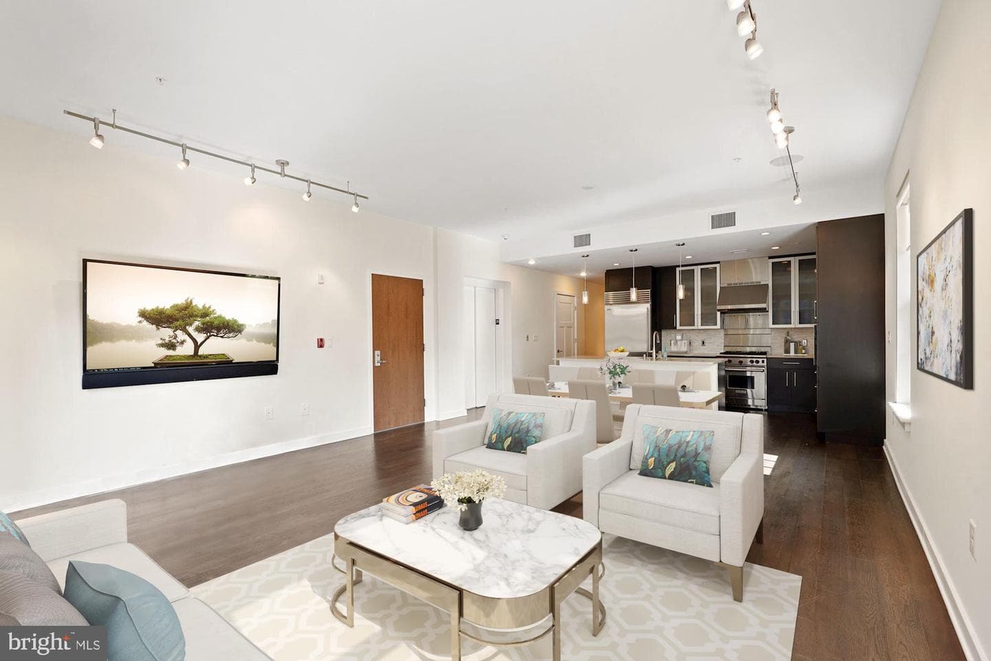 1610 N Queen Street #213 photo 8