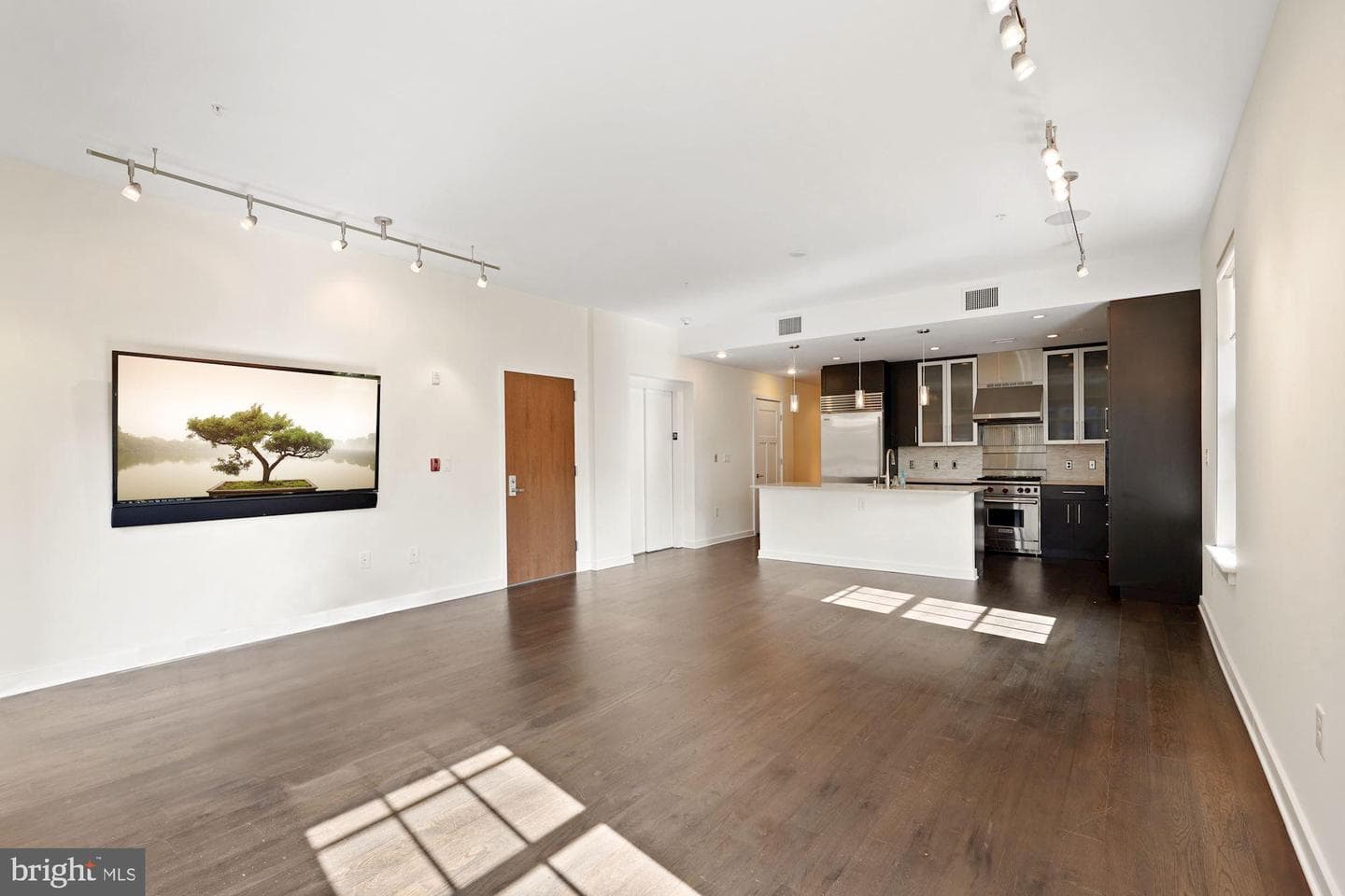 1610 N Queen Street #213 photo 9